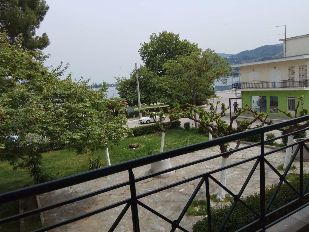 Anastasia - Efthimios Apartments Agios Konstantinos  Exterior photo